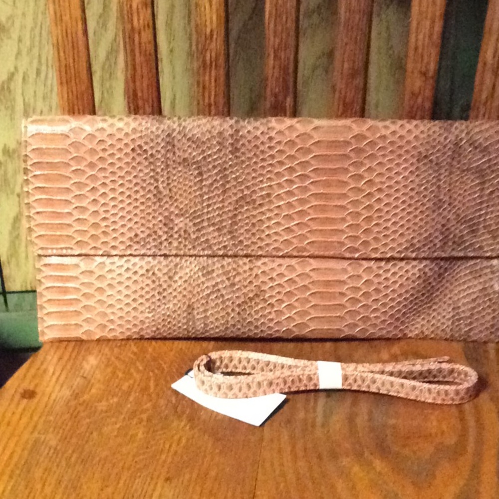 NWOT clutch